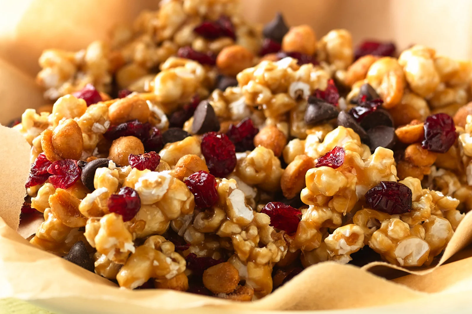 Bolitas de Craisins® y palomitas acarameladas